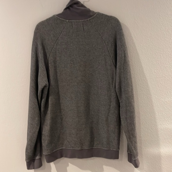 Sol Angeles BRUSHED BOUCLE SHAWL PULLOVER - STORM - Picture 13 of 13